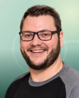 Profilfoto von René aus Emsdetten. Berufswunsch: Auf- & Abbauhelfer/in und Barkeeper/in. Branche: Events, Messen, Promotion und Gastronomie, Hotellerie, Tourismus.
