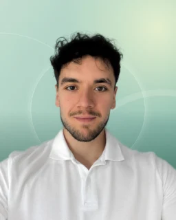Profilfoto von Enes aus Remscheid. Berufswunsch: Leiter/in und Vertriebsassistent/in. Branche: Beratung, Consulting und Marketing, Werbung.