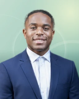 Profilfoto von Melvin aus Frankfurt am Main. Berufswunsch: Unternehmensberater/in. Branche: Beratung, Consulting und Finanzen, Buchhaltung.