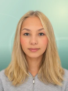 Profilfoto von Lena aus Radevormwald. Berufswunsch: Lagerhelfer/in und Warenverräumer/in. Branche: Verkauf, Handel.