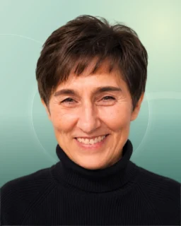 Profilfoto von Adrienn aus Freital. Berufswunsch: Erntehelfer/in. Branche: Landwirtschaft, Garten.
