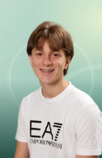 Profilfoto von Simon aus Hattersheim am Main. Berufswunsch: Logistiker/in. Branche: Logistik, Transport, Verkehr.