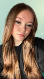 Profilfoto von Jolie-Marie aus Rheinberg. Berufswunsch: Berufskraftfahrer/in. Branche: Logistik, Transport, Verkehr.
