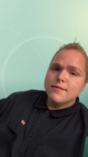 Profilfoto von Joel aus Kelkheim. Berufswunsch: Fahrer/in. Branche: Logistik, Transport, Verkehr.
