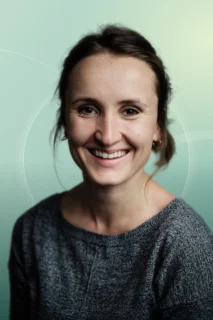 Profilfoto von Elme aus Göttingen. Berufswunsch: Anglist/in / Amerikanist/in und Assistent/in – Hotelmanagement. Branche: Bildung, Pädagogik und Gastronomie, Hotellerie, Tourismus.