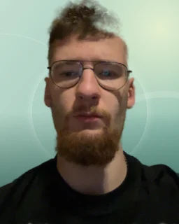 Profilfoto von Jeremy aus Backnang. Berufswunsch: Elektroniker/in – Energie- und Gebäudetechnik. Branche: Bauwesen, Architektur und Elektronik.