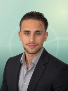 Profilfoto von Nino aus Olching. Berufswunsch: Automobilkaufmann/-frau. Branche: Marketing, Werbung und Sales, Vertrieb.