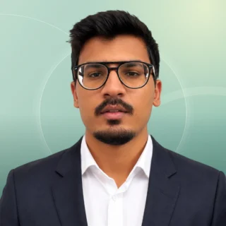 Profilfoto von Shaaz aus Ilmenau. Berufswunsch: Social-Media-Manager/in. Branche: Gastronomie, Hotellerie, Tourismus und Marketing, Werbung.