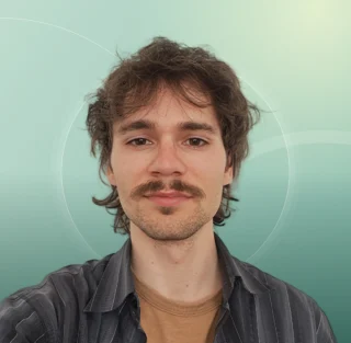 Profilfoto von Adrian aus Dresden. Berufswunsch: Erntehelfer/in. Branche: Landwirtschaft, Garten.