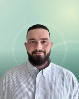 Profilfoto von Max aus Solingen. Berufswunsch: Pharmakant/in. Branche: Schutz, Ordnung, Sicherheit.