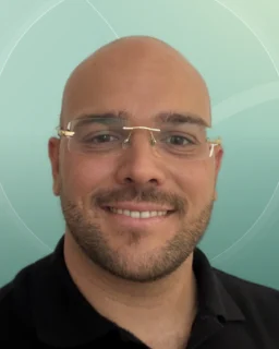 Profilfoto von Konstantinos aus Ozero Shybyndy. Berufswunsch: Abfüller/in. Branche: Lebensmittel, Getränke.