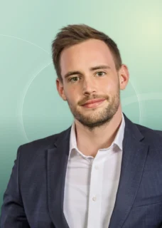 Profilfoto von Kevin aus Bedburg-Hau. Berufswunsch: Lieferfahrer/in. Branche: Finanzen, Buchhaltung und Gastronomie, Hotellerie, Tourismus.