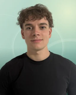 Profilfoto von Jascha aus München. Berufswunsch: Designer/in – Mode. Branche: Design, Musik, Tanz, Schauspiel und Marketing, Werbung.