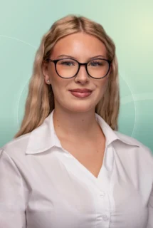 Profilfoto von Carmen-Maria aus Nürnberg. Berufswunsch: Ingenieur/in – Gebäudetechnik/Facility-Management. Branche: Jura, Rechtswesen.