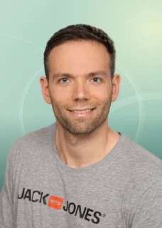 Profilfoto von Fabio aus Norderstedt. Berufswunsch: Bürohelfer/in und Disponent/in. Branche: Logistik, Transport, Verkehr und Personalwesen, HR.