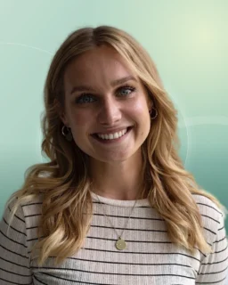 Profilfoto von Alina aus Freiburg im Breisgau. Berufswunsch: Animateur/in und Eventhelfer/in. Branche: Design, Musik, Tanz, Schauspiel und Events, Messen, Promotion.