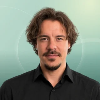 Profilfoto von Marvin aus Blankenbach. Berufswunsch: Verkäufer/in und Verkaufsberater/in. Branche: Beratung, Consulting und Verkauf, Handel.