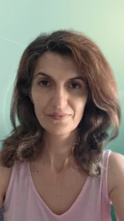 Profilfoto von Fatma. Berufswunsch: Altenpflegehelfer/in. Branche: Körperpflege, Hauswirtschaft, Hygiene und Haushalt, Babysitting.