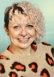 Profilfoto von Yvonne aus Mörlenbach-Mitte. Berufswunsch: Callcenter Agent/in. Branche: Kundenservice und Sales, Vertrieb.