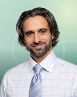 Profilfoto von Soroush aus Berlin. Berufswunsch: Elektroanlagenmonteur/in und Elektroniker/in – Automatisierungstechnik (Industrie). Branche: Elektronik.