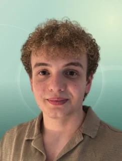 Profilfoto von Til aus Rohr. Berufswunsch: Lagerhelfer/in und Verkäufer/in. Branche: Kundenservice und Lebensmittel, Getränke.