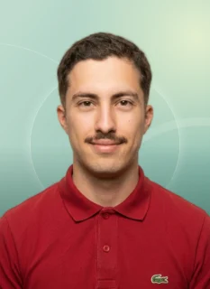 Profilfoto von Selim aus Offenbach am Main. Berufswunsch: Verkäufer/in. Branche: Elektronik.