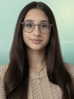 Profilfoto von Lia aus Backnang. Berufswunsch: Tourismuskaufmann/-frau (Privat- und Geschäftsreisen). Branche: Beratung, Consulting und Design, Musik, Tanz, Schauspiel.