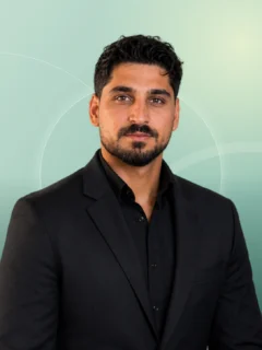 Profilfoto von Javad aus Frankfurt am Main. Berufswunsch: Fachkraft – Schutz und Sicherheit. Branche: Schutz, Ordnung, Sicherheit.