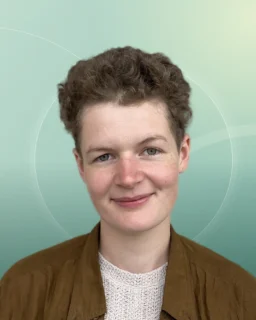 Profilfoto von Carina aus Freiburg im Breisgau. Berufswunsch: Barista und Garderobenhilfe. Branche: Gastronomie, Hotellerie, Tourismus und Kundenservice.