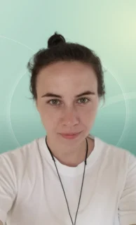 Profilfoto von Sarah. Berufswunsch: Fachwirt/in – Kosmetik und Wellness und Kosmetiker/in. Branche: Körperpflege, Hauswirtschaft, Hygiene.