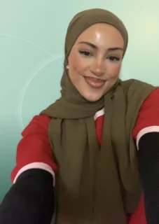 Profilfoto von Sofia aus Frankfurt am Main. Berufswunsch: Kundenberater/in und Kundenbetreuer/in. Branche: Beratung, Consulting und Bildung, Pädagogik.