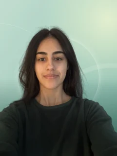 Profilfoto von Lara aus Leimen. Berufswunsch: Designer/in - Medien. Branche: Kundenservice und Verkauf, Handel.