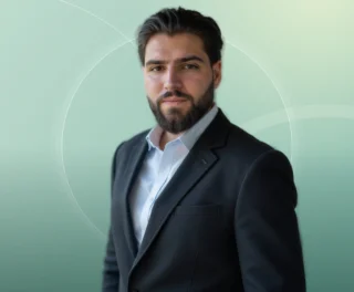Profilfoto von Mikail aus München. Berufswunsch: Callcenter Agent/in. Branche: Beratung, Consulting und Finanzen, Buchhaltung.