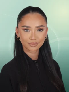 Profilfoto von Sherinay aus Brühl. Berufswunsch: Kundenbetreuer/in. Branche: Kundenservice.