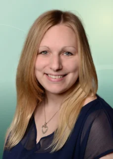Profilfoto von Jasmin aus Stuhr. Berufswunsch: Sozialpädagogische/r Assistent/in / Kinderpfleger/in. Branche: Bildung, Pädagogik und Haushalt, Babysitting.