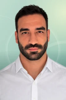 Profilfoto von Aram aus Gummersbach. Berufswunsch: 3D-Designer/in. Branche: Elektronik.
