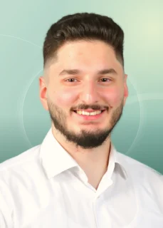 Profilfoto von Eren aus Dinslaken. Berufswunsch: Bürohelfer/in. Branche: Design, Musik, Tanz, Schauspiel und Elektronik.