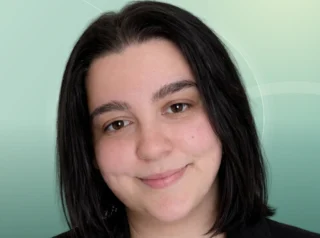 Profilfoto von Rahela aus Krefeld. Berufswunsch: Bürohelfer/in. Branche: Kundenservice.