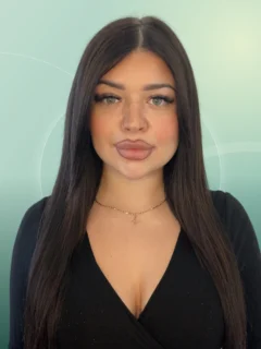 Profilfoto von Luisa aus Neuwied. Berufswunsch: Altenpflegehelfer/in. Branche: Körperpflege, Hauswirtschaft, Hygiene.