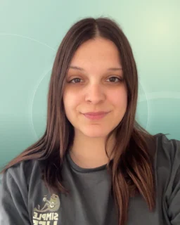 Profilfoto von Janine aus Voerde (Niederrhein). Berufswunsch: Sozialpädagogische/r Assistent/in / Kinderpfleger/in. Branche: Bildung, Pädagogik.
