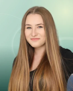 Profilfoto von Anna aus Hilden. Berufswunsch: Kellner/in und Servicekraft. Branche: Kundenservice.