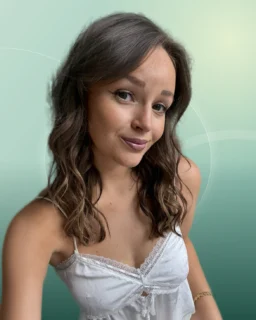 Profilfoto von Nele aus Berlin. Berufswunsch: Assistenz der Geschäftsführung und Babysitter/in. Branche: Design, Musik, Tanz, Schauspiel und Marketing, Werbung.