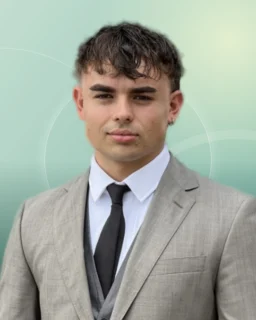 Profilfoto von Tony aus Falkensee. Berufswunsch: Kaufmann/-frau – Büromanagement und Sachbearbeiter/in. Branche: Bauwesen, Architektur und Finanzen, Buchhaltung.