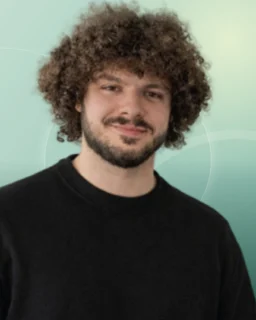 Profilfoto von Mirand aus Deggendorf. Berufswunsch: Cyber-Security-Consultant. Branche: IT, Informatik, Programmierung und Kundenservice.