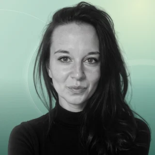 Profilfoto von Nadine aus Gaggenau. Berufswunsch: Bürohelfer/in und Fachkraft – Schutz und Sicherheit. Branche: Gastronomie, Hotellerie, Tourismus und Kundenservice.