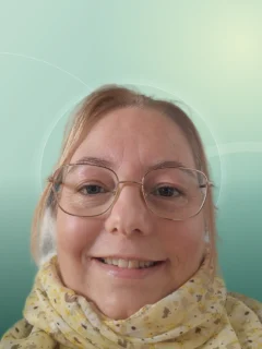 Profilfoto von Tanja aus Leer (Ostfriesland). Berufswunsch: Fachkraft – Kurier-, Express- und Postdienstleistungen. Branche: Logistik, Transport, Verkehr.