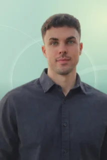 Profilfoto von Alexander aus München. Berufswunsch: Servicekraft. Branche: Kundenservice.