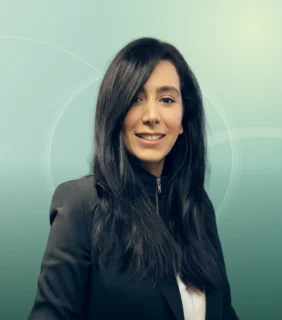 Profilfoto von Niusha aus Hamburg. Berufswunsch: Produktmanager/in - Modedesign und Bekleidung und Webdesigner/in. Branche: Produktion, Fertigung.