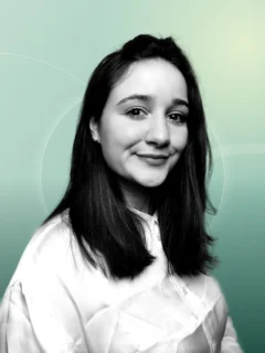 Profilfoto von Sophia aus Paderborn. Berufswunsch: Bürohelfer/in. Branche: Bildung, Pädagogik und Kundenservice.