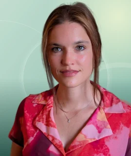 Profilfoto von Carina aus Arnsberg. Berufswunsch: Bürohelfer/in. Branche: Kundenservice.
